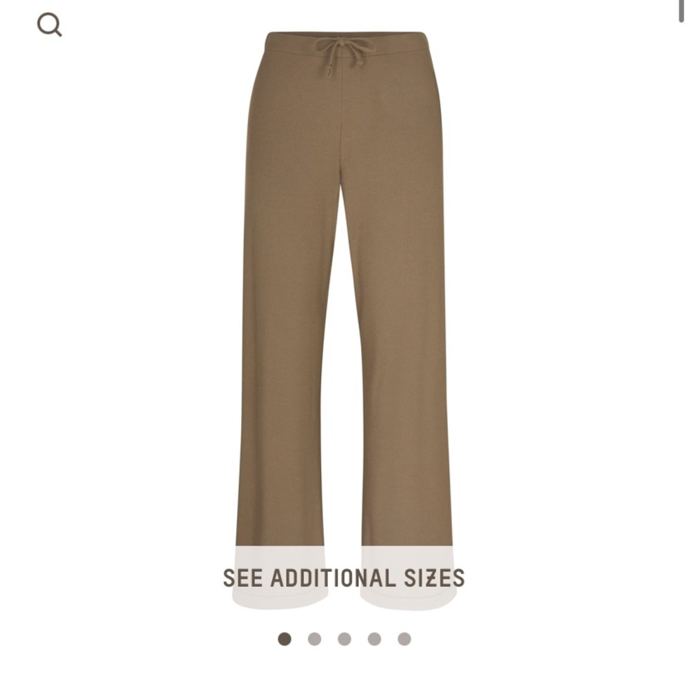 BNWT Skims sleep pants